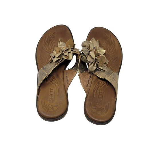 Born Womens Astrid Metallic Gold Leather Sandals Sz 11 Handcrafted 3D Flower - Picture 10 of 13